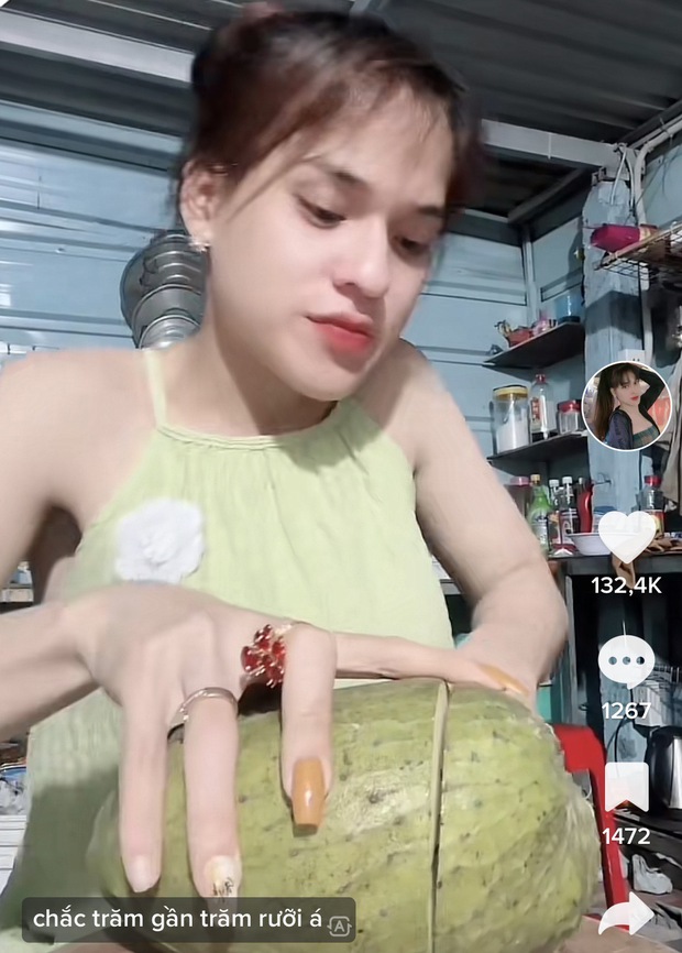 Hàng trà mãng cầu hot nhất hiện nay, mở cửa 3 - 4 tiếng bán hết hơn 100kg mãng cầu, tự livestream đã hút hơn 13k lượt xem - Ảnh 4.